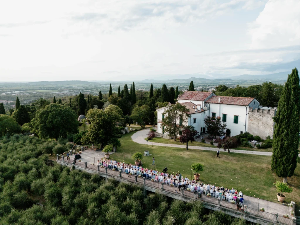 Pianificare un matrimonio con un wedding planner a Castelvecchio Sagrado - Le Petit O